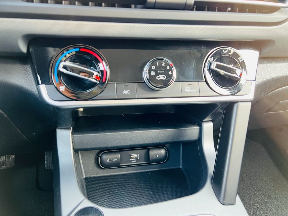 Kia Seltos LX AWD 2022-35