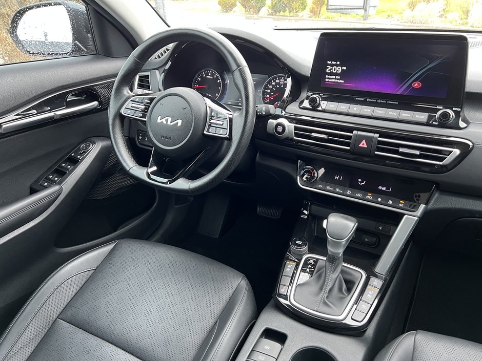 2023 Kia Seltos SX Turbo-24