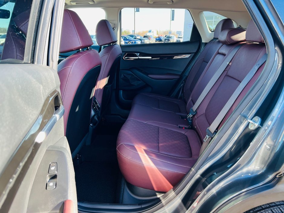 Kia Seltos SX Turbo 2023-61