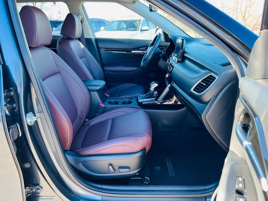 Kia Seltos SX Turbo 2023-8