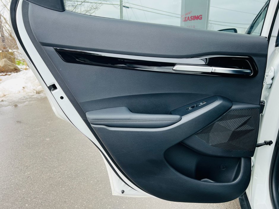 2024 Kia Seltos EX Premium AWD-7