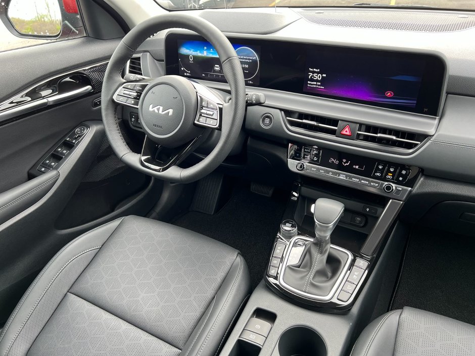 Kia Seltos X-LINE 2025-25