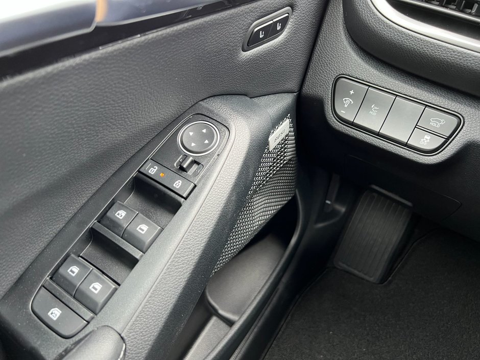 Kia Seltos X-LINE 2025-11