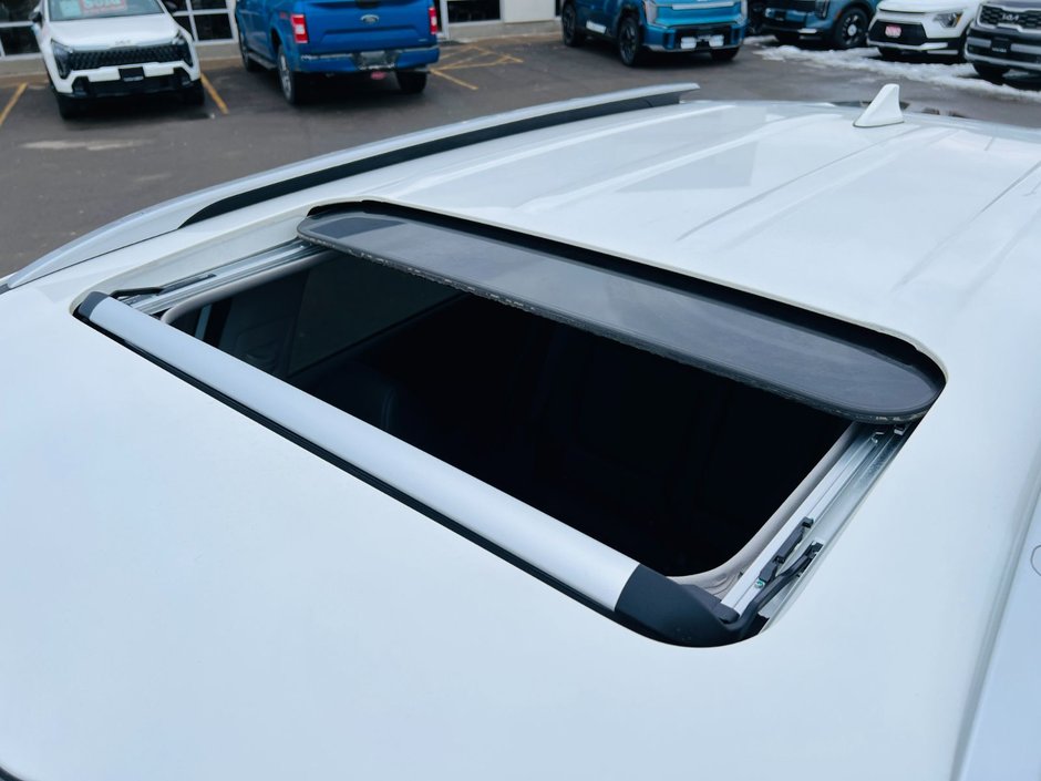 Kia Seltos EX Premium AWD 2025-58