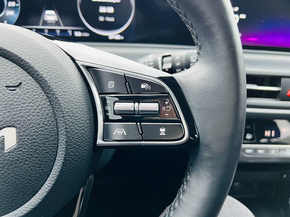 Kia Seltos EX Premium AWD 2025-25