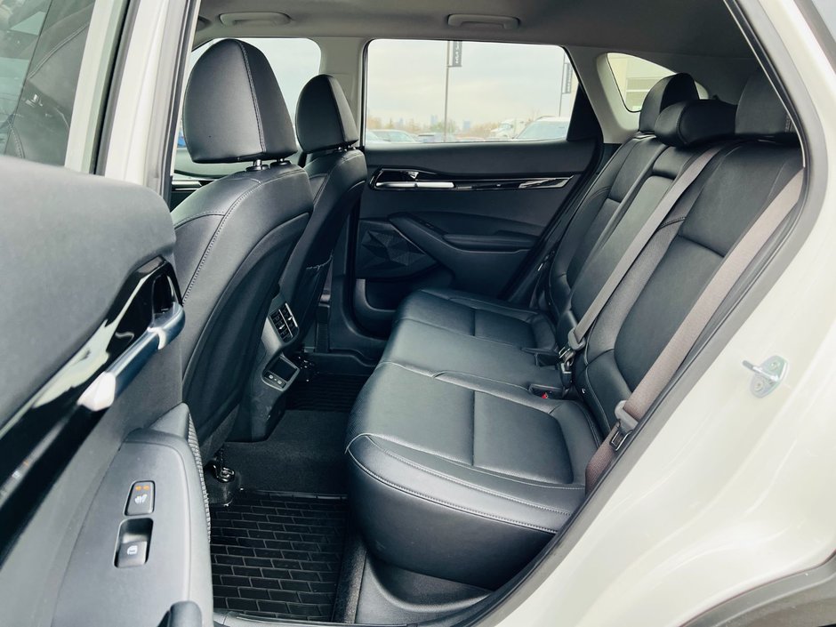 Kia Seltos EX Premium AWD 2025-61