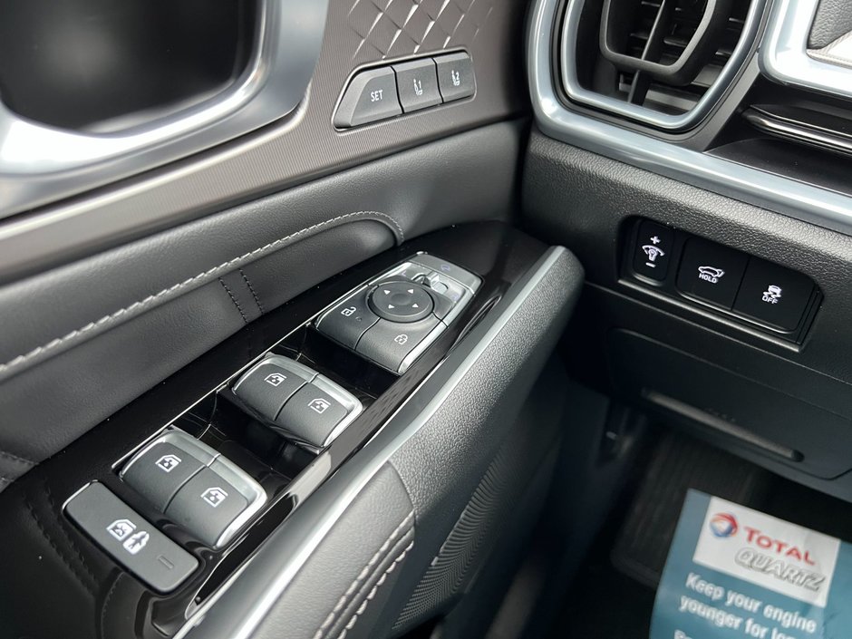 2025 Kia SORENTO HEV SX-12