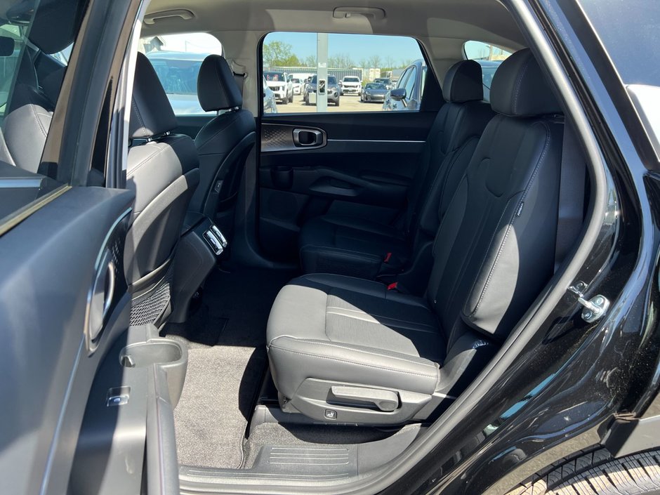 2025 Kia SORENTO PHEV EX-61