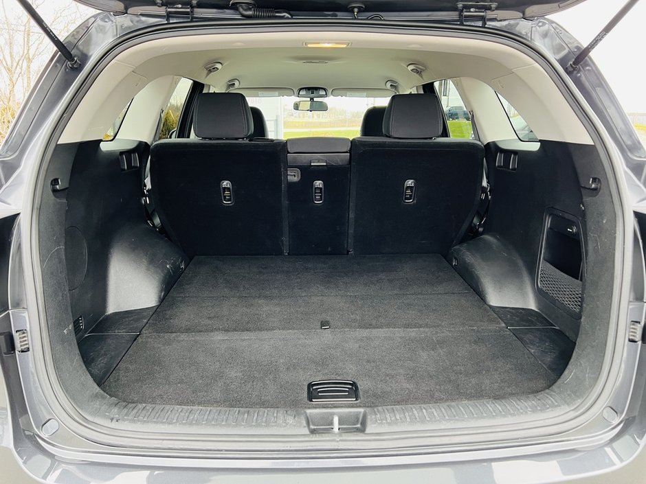 2019 Kia Sorento LX AWD-32