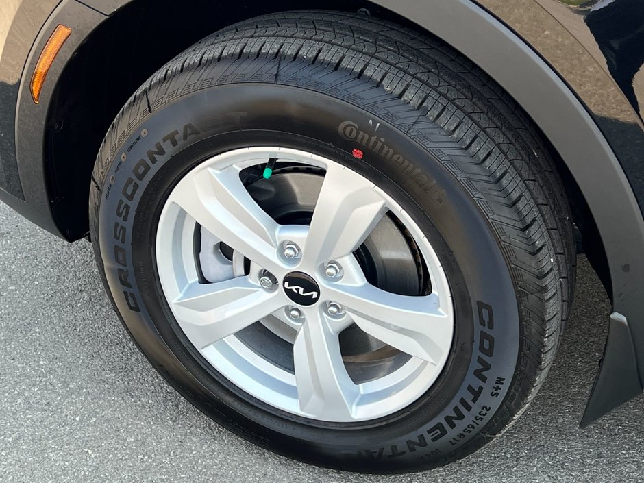 2025 Kia Sorento LX-4