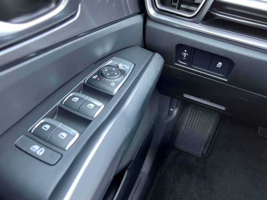 2025 Kia Sorento LX-12