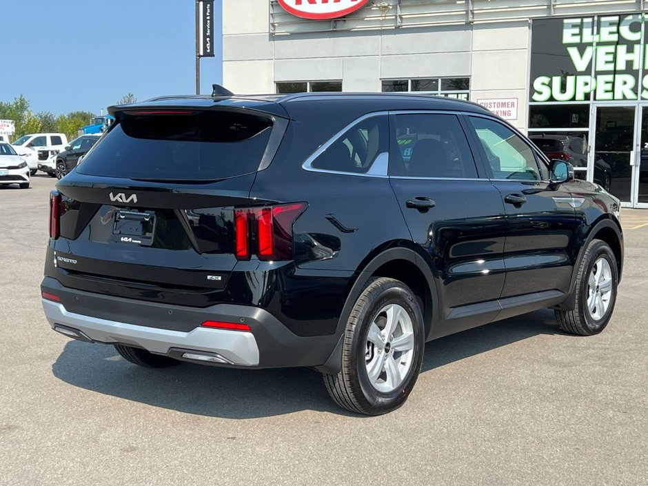 2025 Kia Sorento LX-2