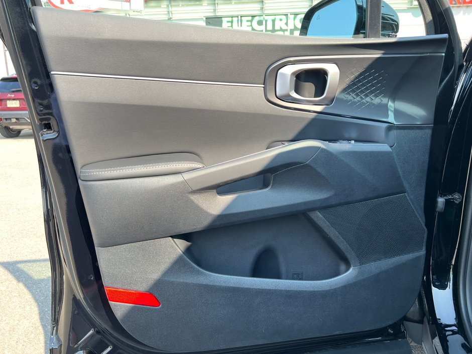 2025 Kia Sorento LX-5