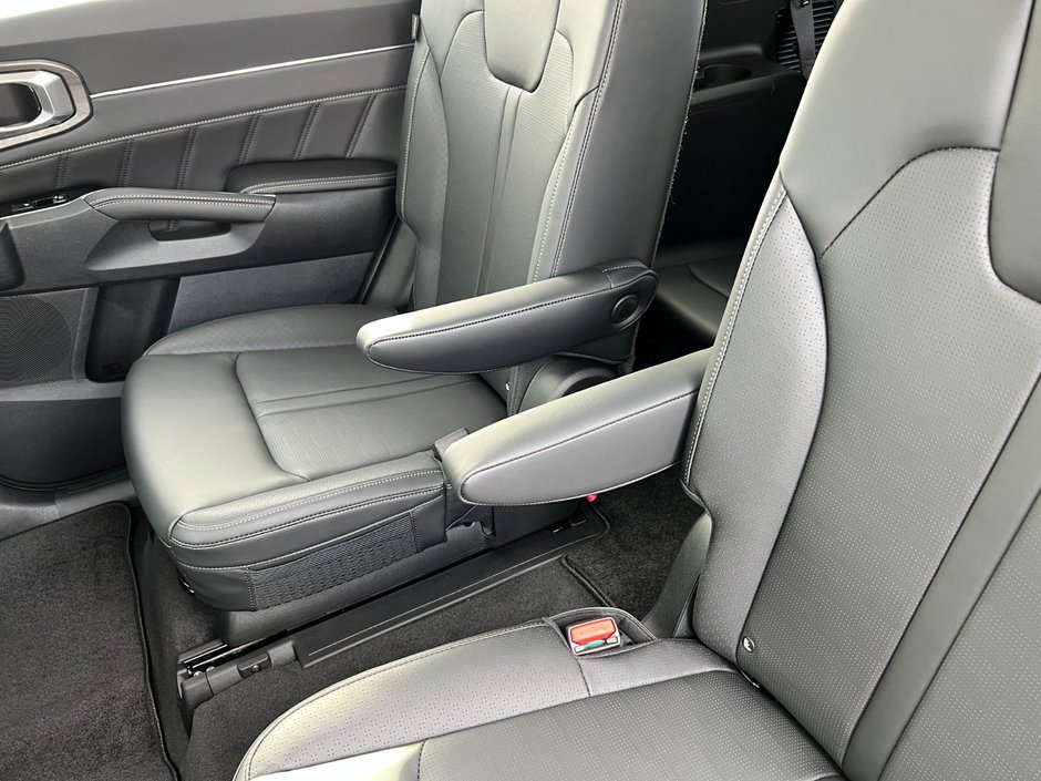 2025 Kia Sorento X-Line-63