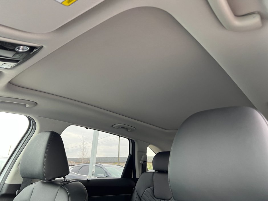 Kia Sorento X-Line Limited Black Interior 2025-72