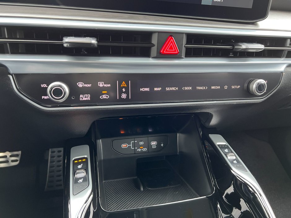 Kia Sorento X-Line Limited Black Interior 2025-65