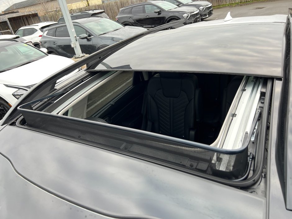 Kia Sorento X-Line Limited Black Interior 2025-74