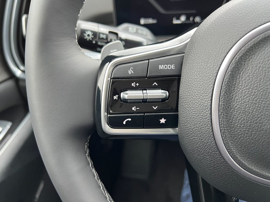 Kia Sorento X-Line Limited Black Interior 2025-15