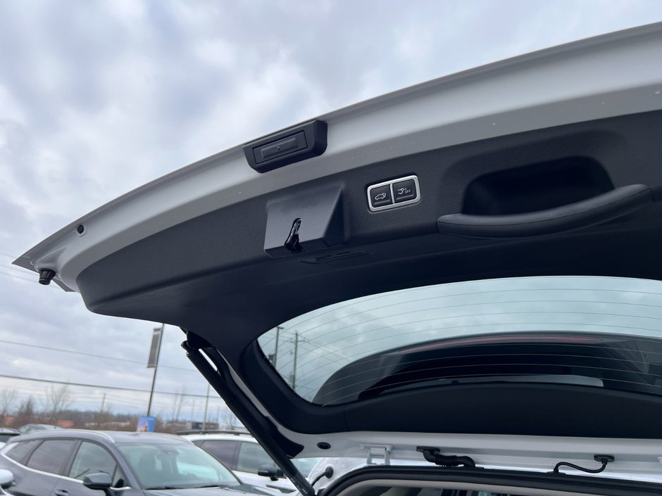 Kia Sorento X-Line Limited Black Interior 2025-87