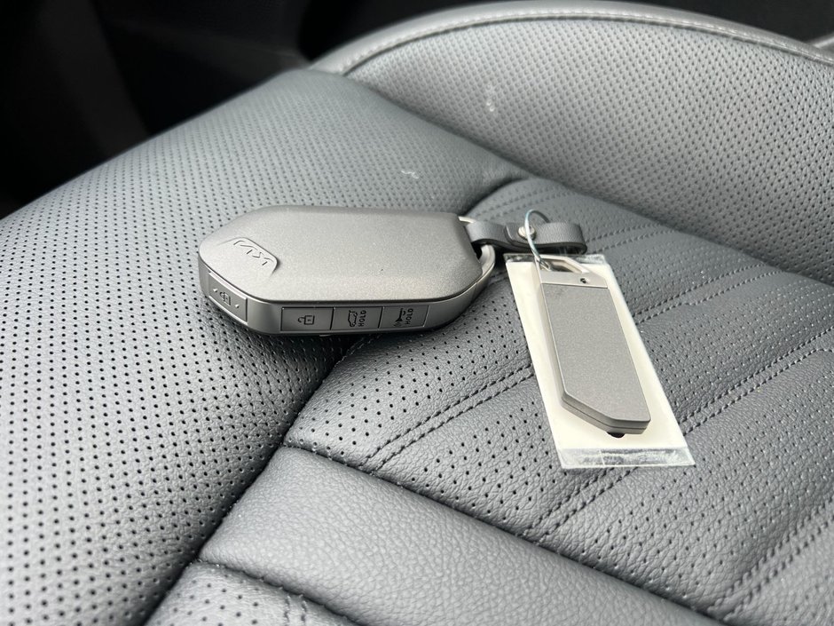 Kia Sorento X-Line Limited Black Interior 2025-9