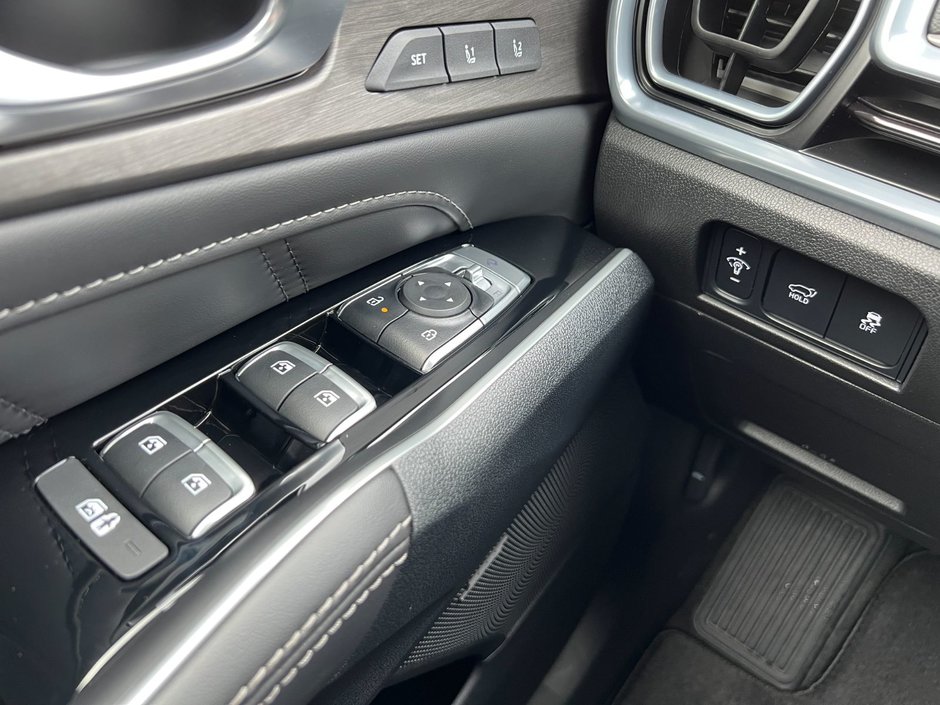 Kia Sorento X-Line Limited Black Interior 2025-13