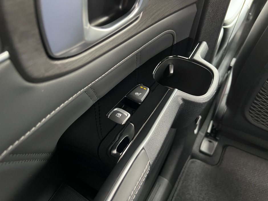 Kia Sorento X-Line Limited Black Interior 2025-77