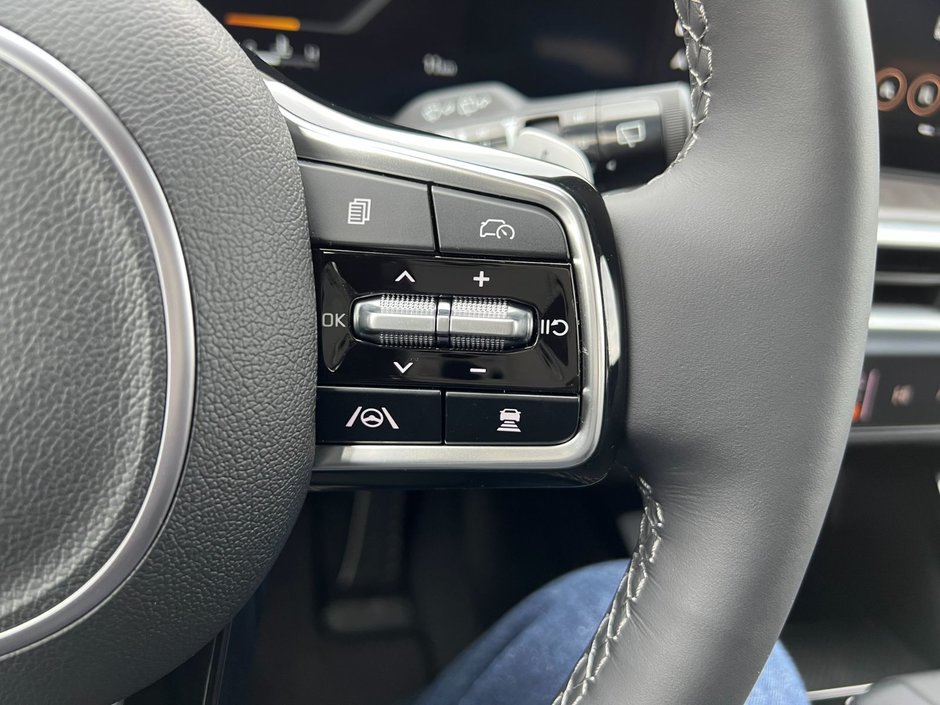 Kia Sorento X-Line Limited Black Interior 2025-33