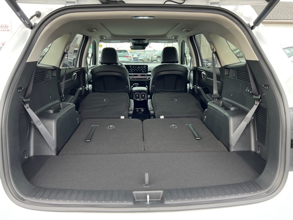 Kia Sorento X-Line Limited Black Interior 2025-85