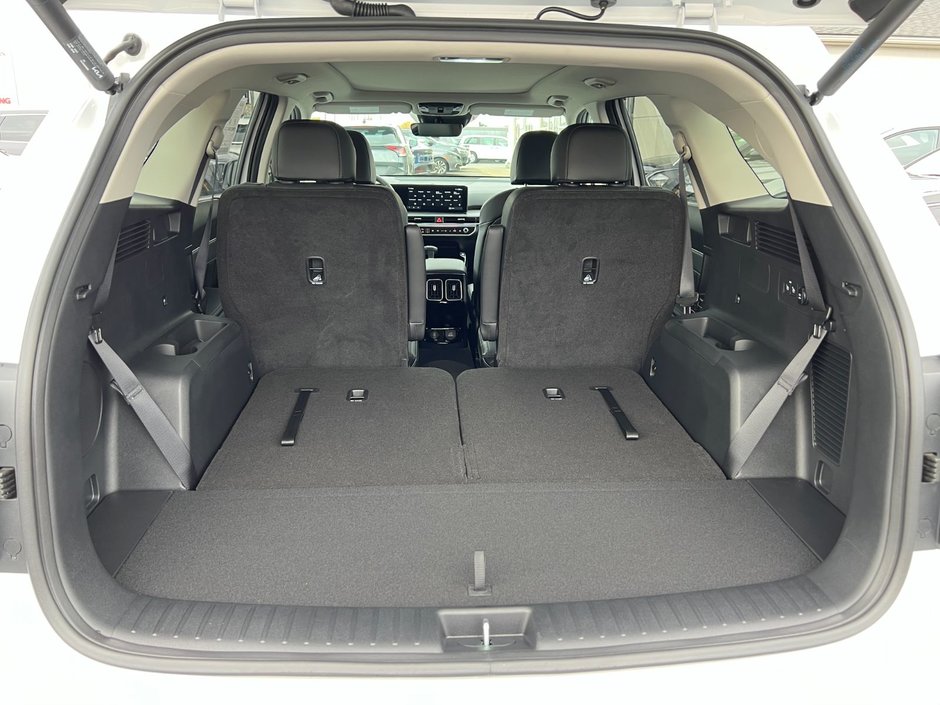 Kia Sorento X-Line Limited Black Interior 2025-84