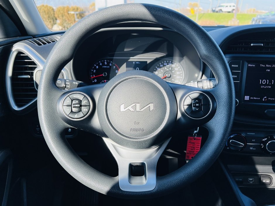 2022 Kia Soul LX-12
