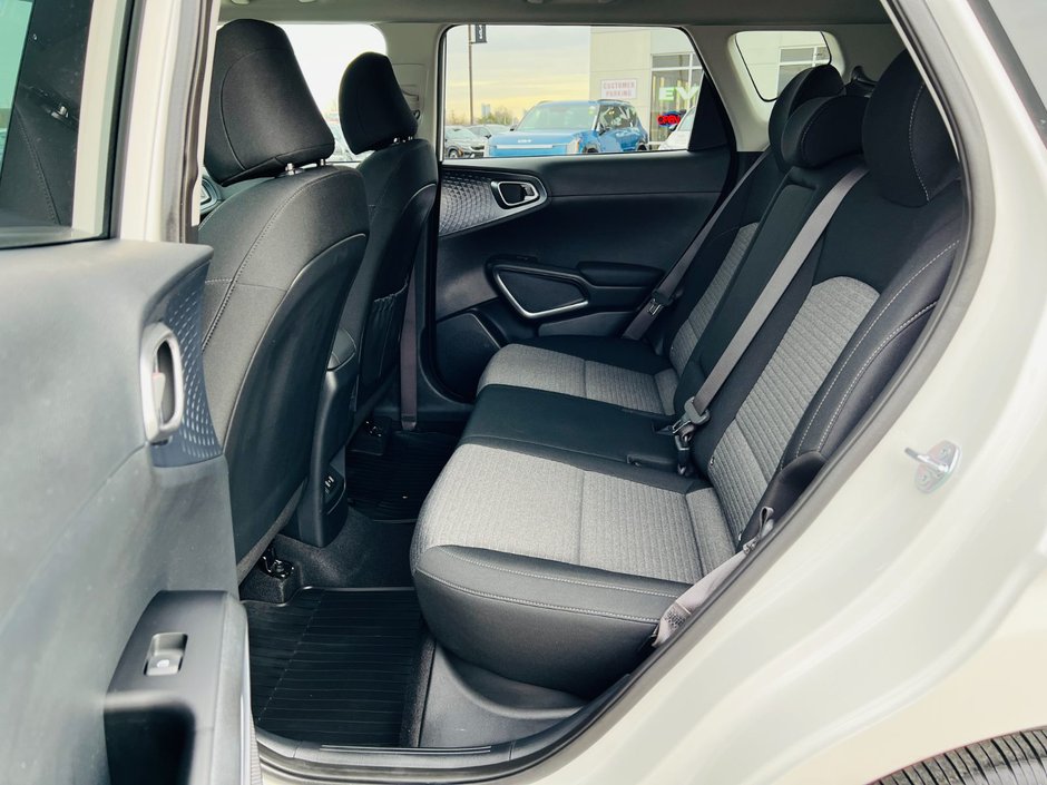 Kia Soul EX+ 2025-40