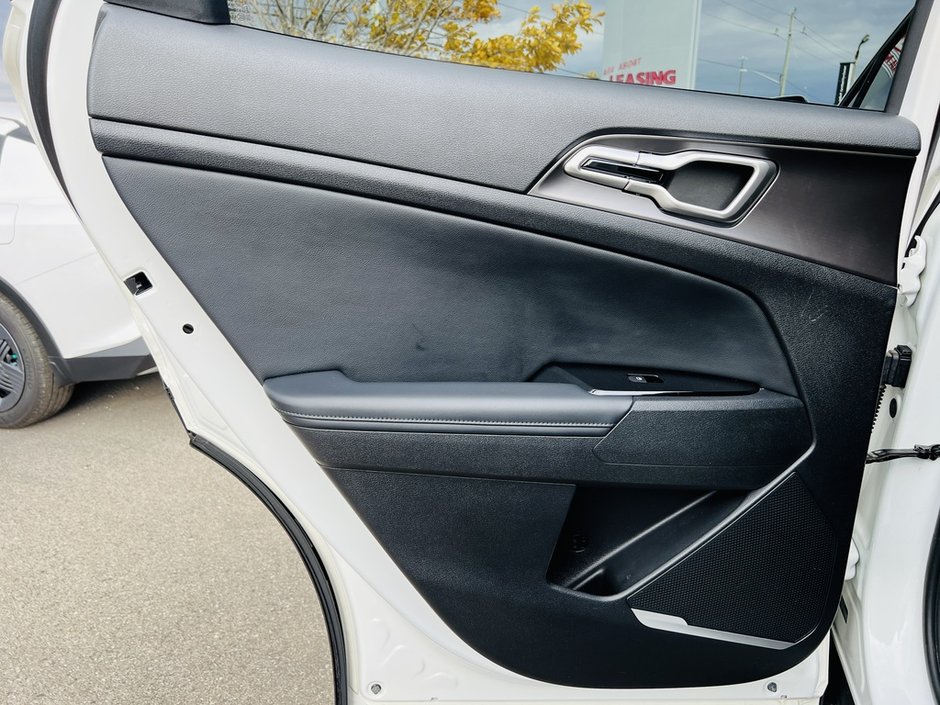 2023 Kia Sportage EX-58