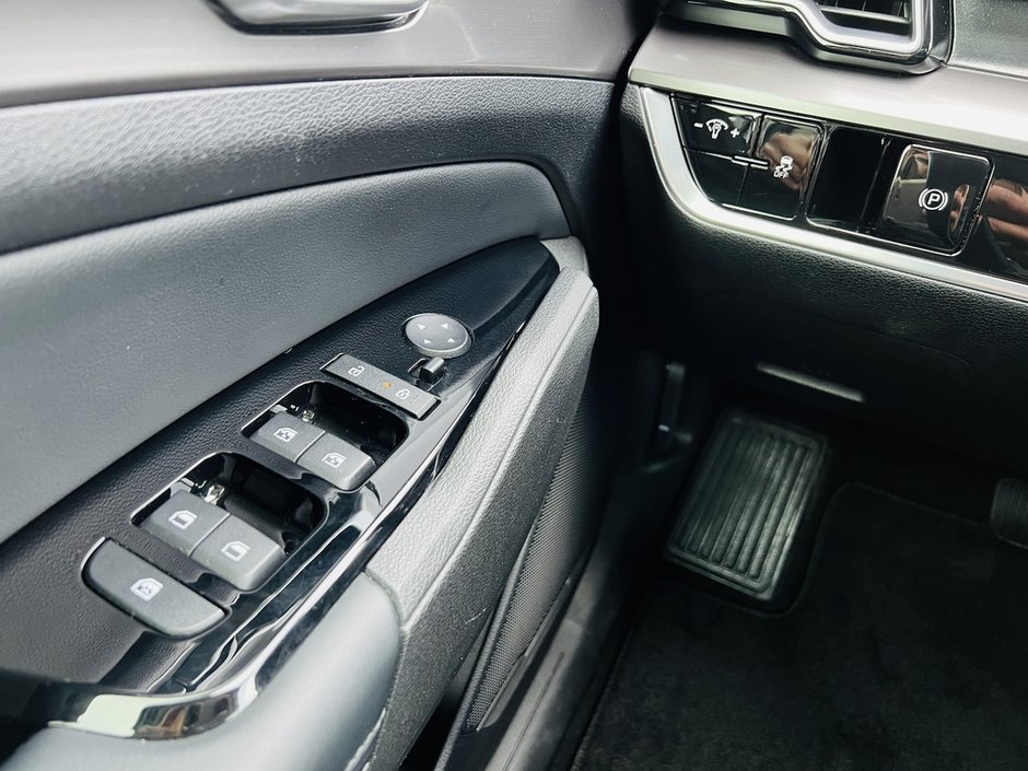 2023 Kia Sportage EX-13