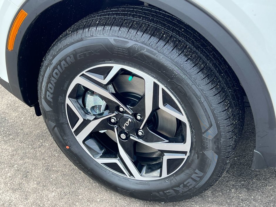Kia Sportage LX 2025-4