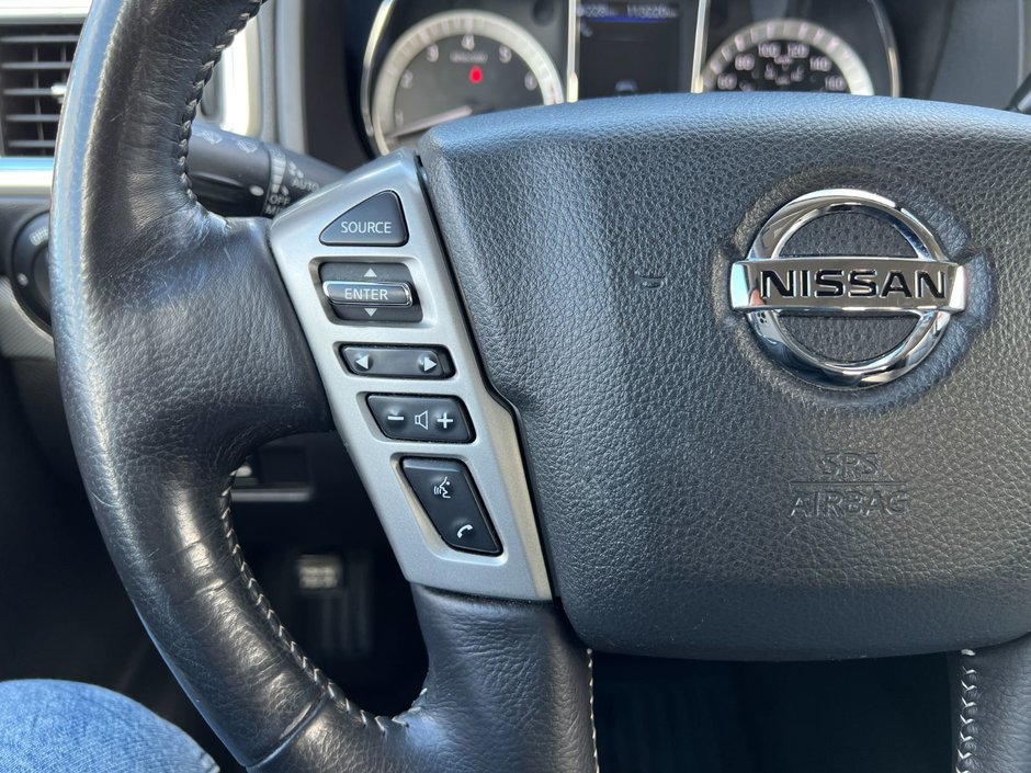 2019 Nissan Titan 4x4 Crew Cab PRO-4X-15