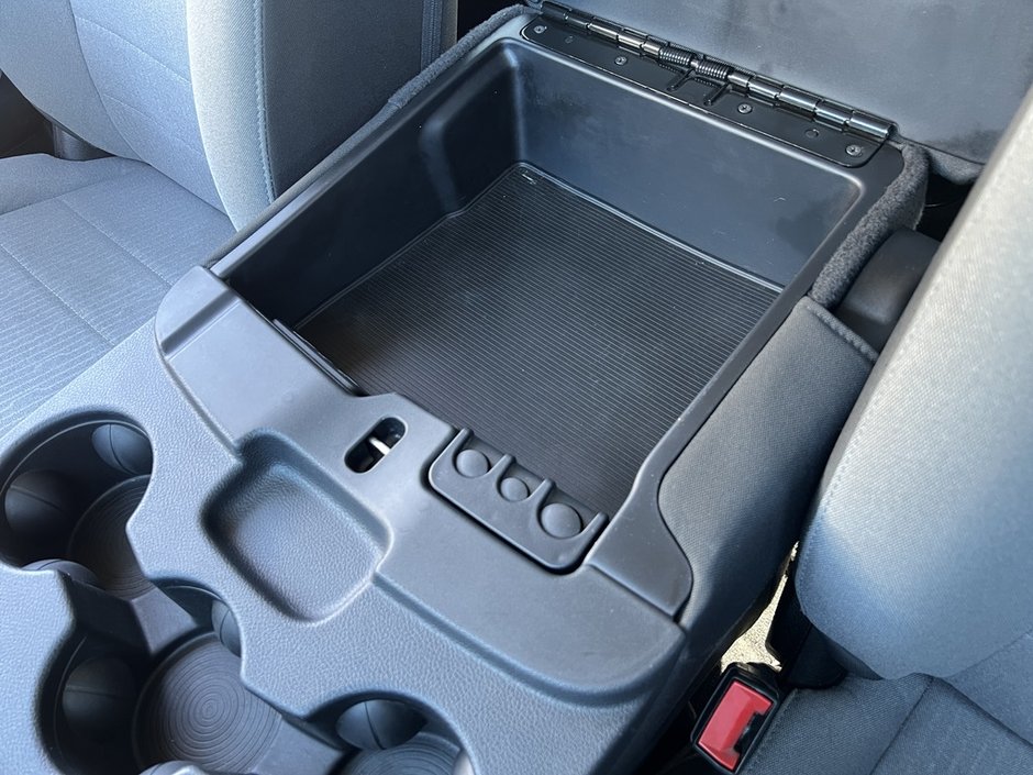 2021 Ram 1500 Classic Express-29