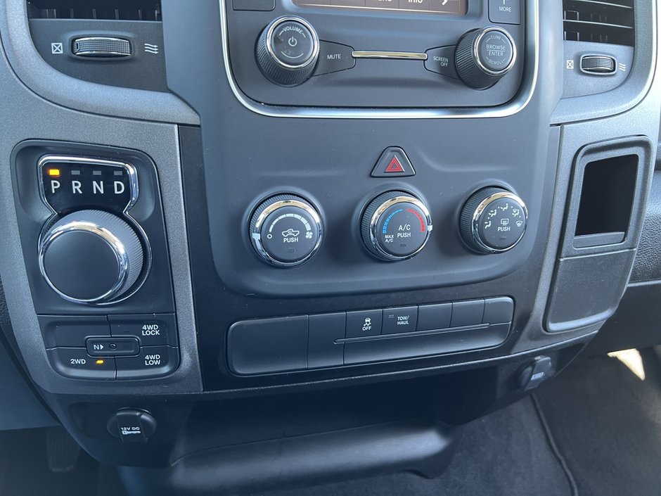 2021 Ram 1500 Classic Express-26