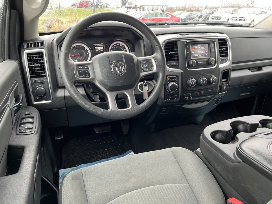 2022 Ram 1500 Classic SLT-12