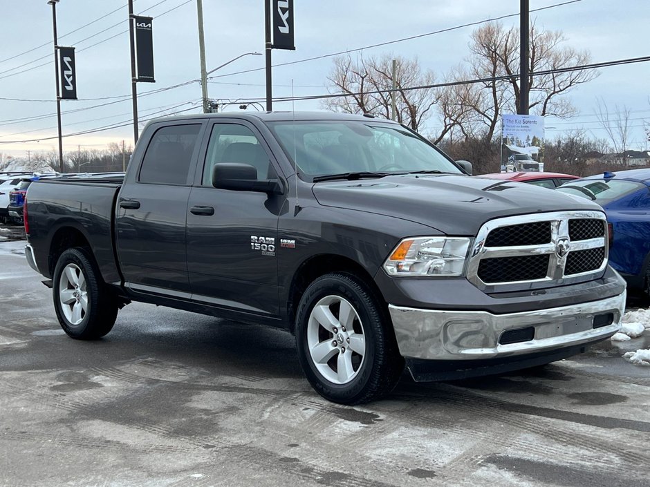 Ram 1500 Classic SLT 2023-5