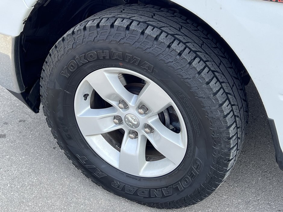 Ram 1500 Classic SLT 2023-6