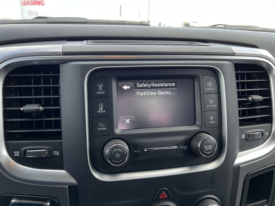 Ram 1500 Classic SLT 2023-23