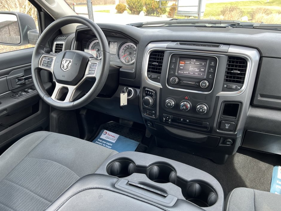Ram 1500 Classic SLT 2023-19