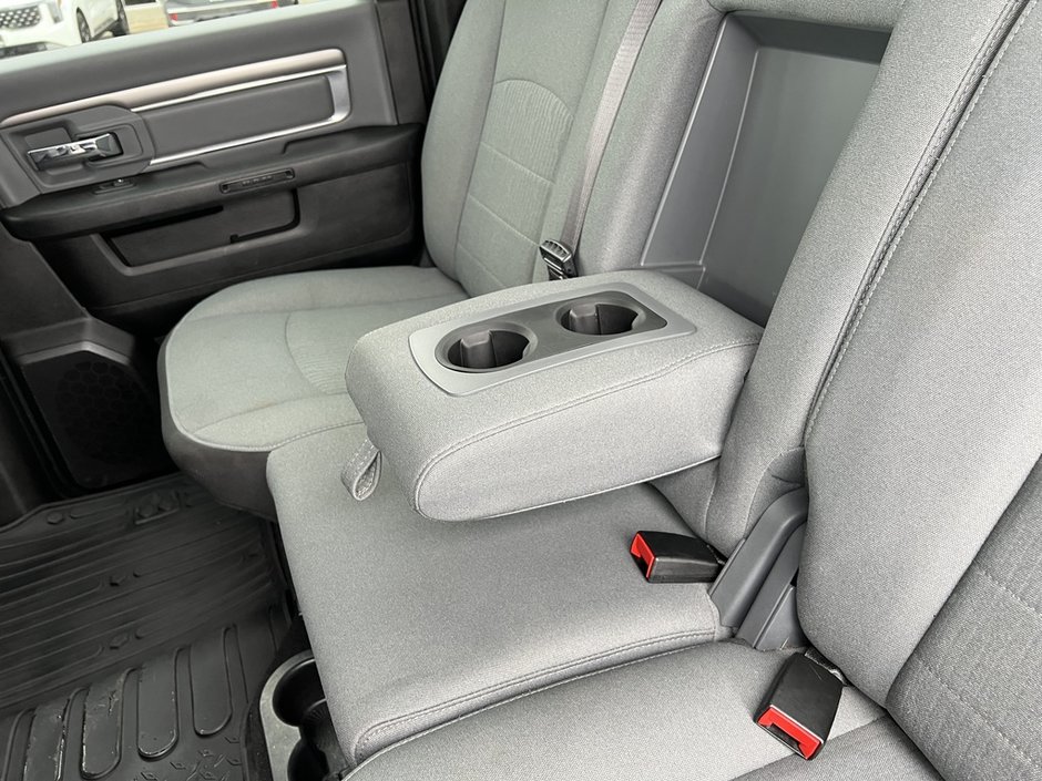 2023 Ram 1500 Classic SLT-36