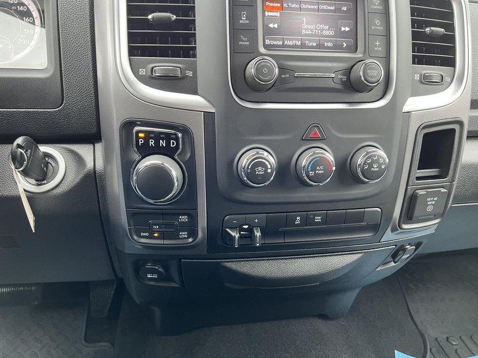 2023 Ram 1500 Classic SLT-27
