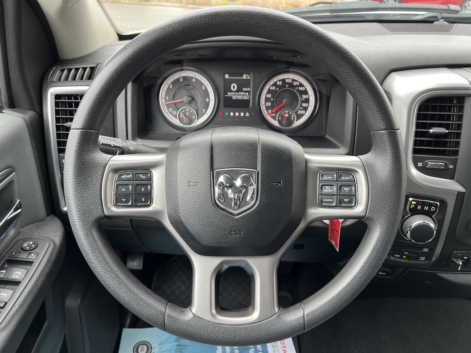2023 Ram 1500 Classic SLT-15