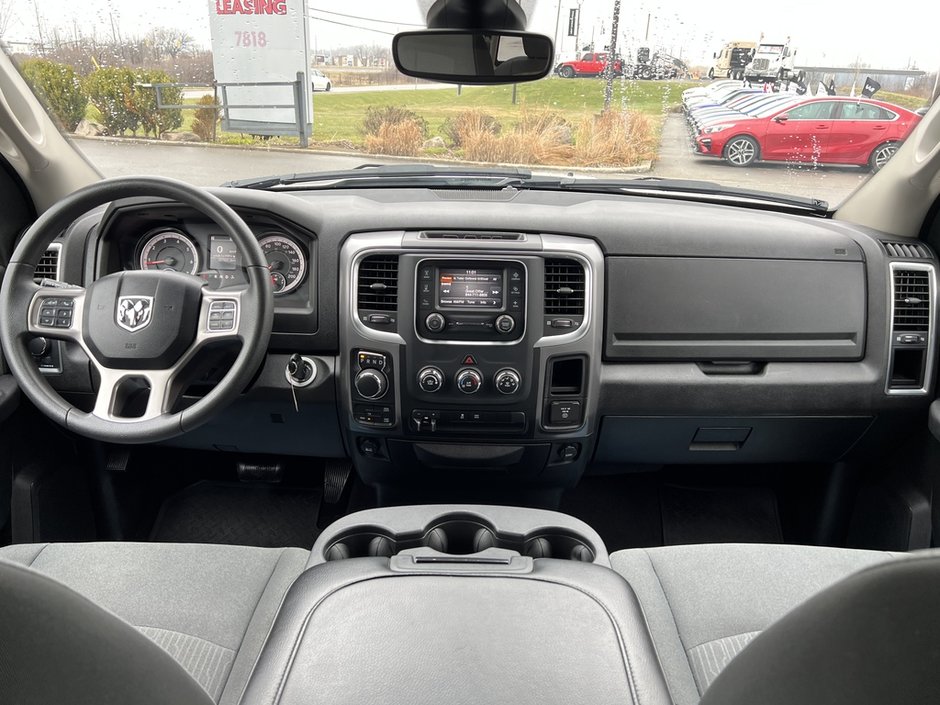 2023 Ram 1500 Classic SLT-12