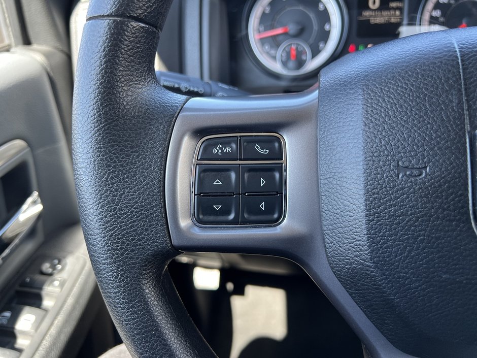 2023 Ram 1500 Classic SLT-15