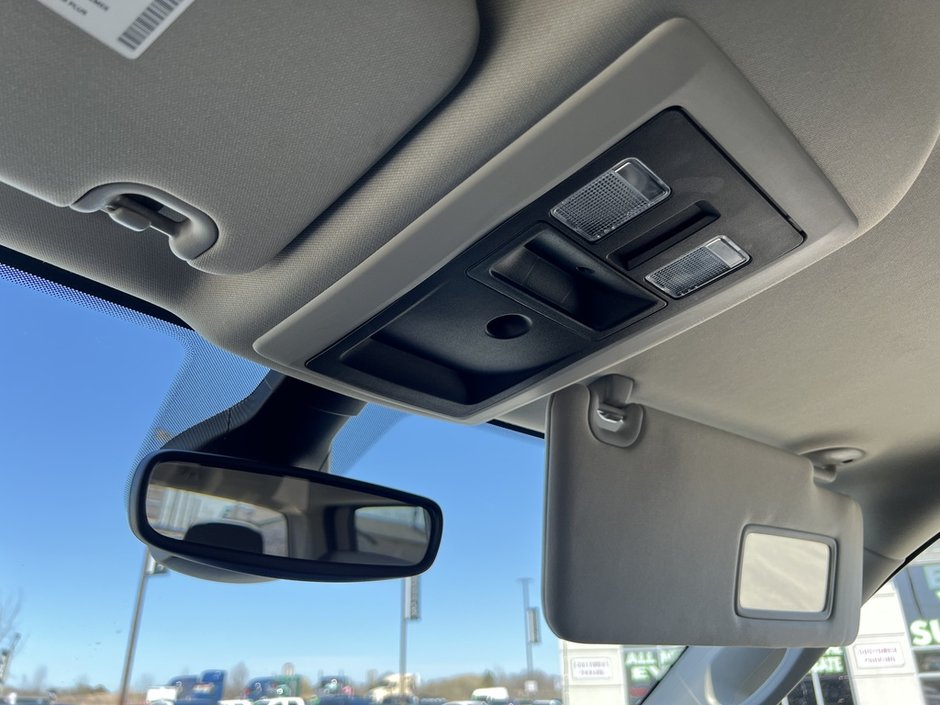 2023 Ram 1500 Classic SLT-30