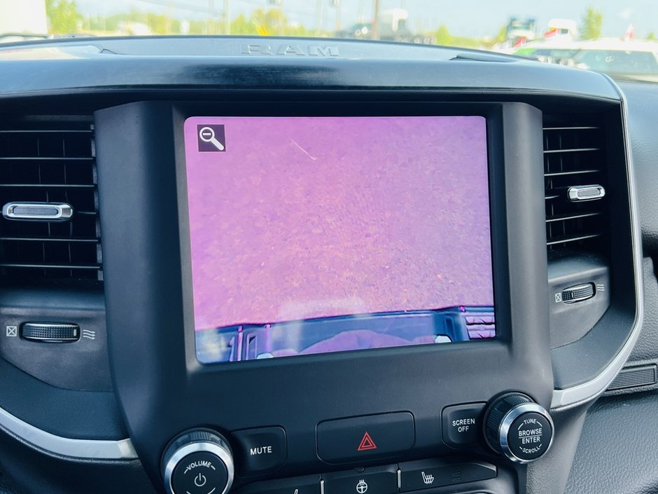 2020 Ram 1500 Big Horn-30