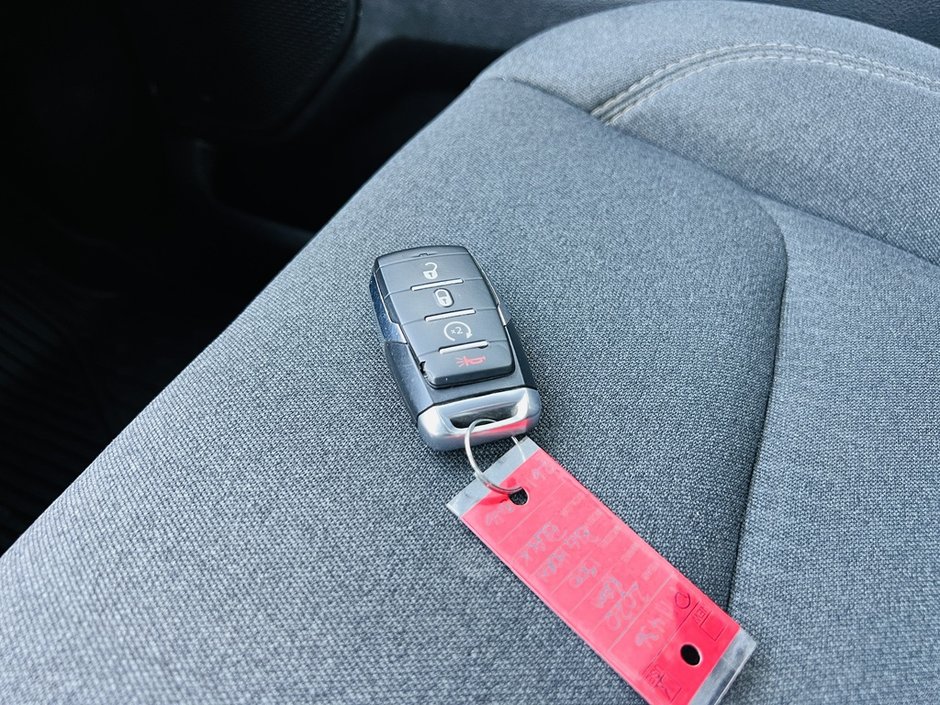 2020 Ram 1500 Big Horn-10